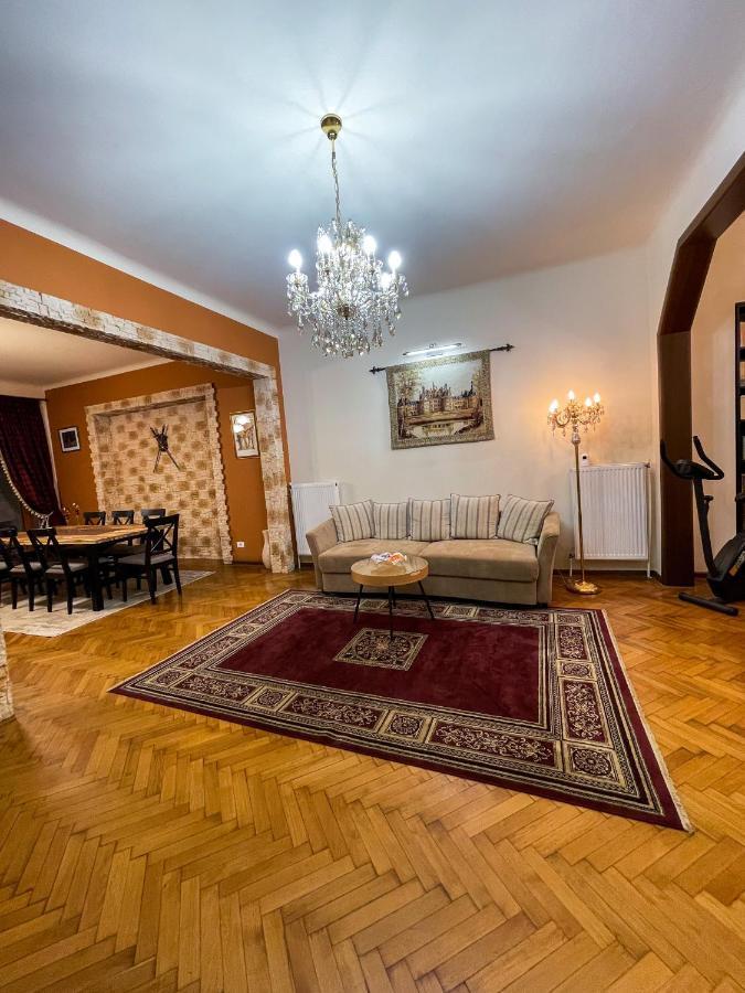 Central Apartment W/ Fire Place - Ground Floor ブカレスト エクステリア 写真